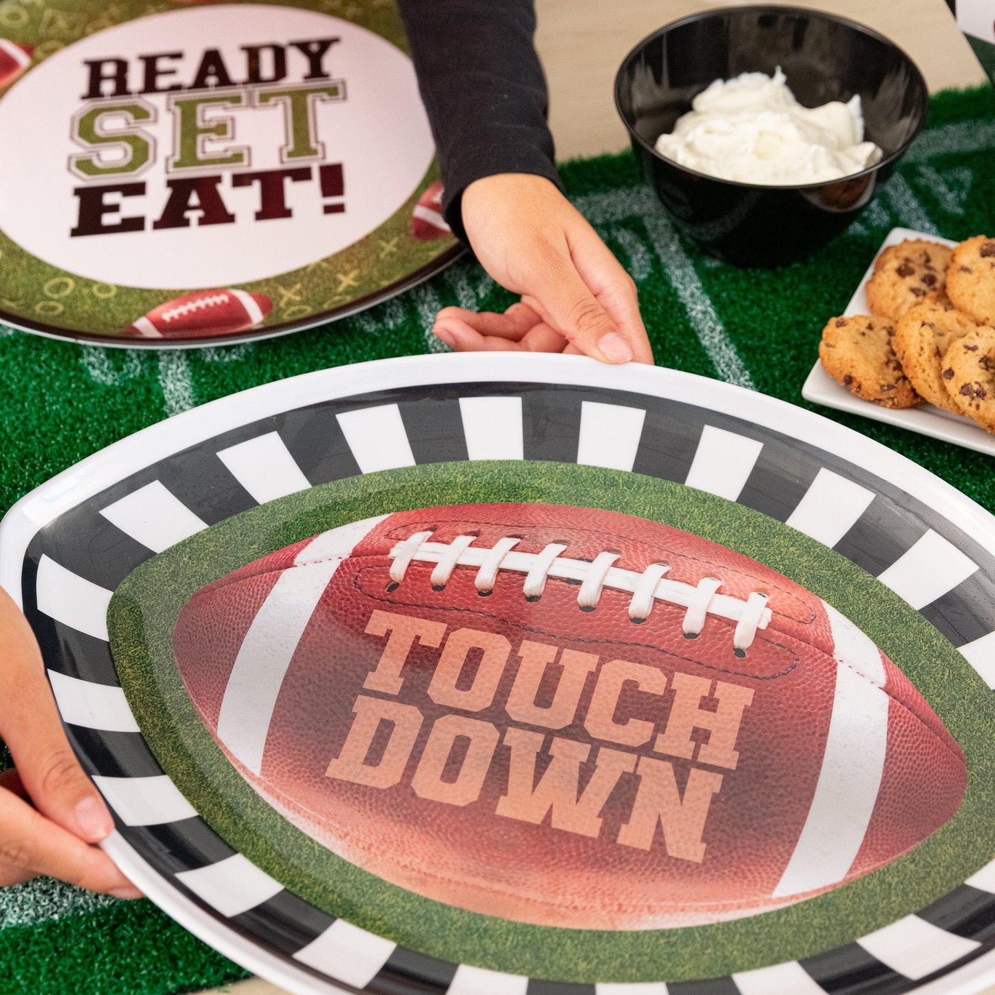 master-Go Fight Win Football Melamine Round Platter-862898
